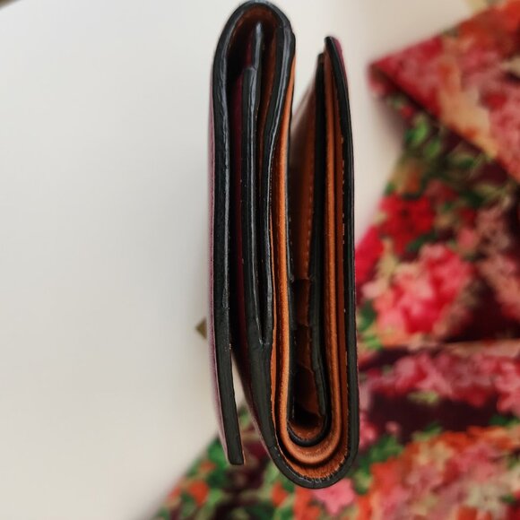 Valentino Garavani Rockstud Smooth Leather Bifold Wallet - Picture 5 of 15